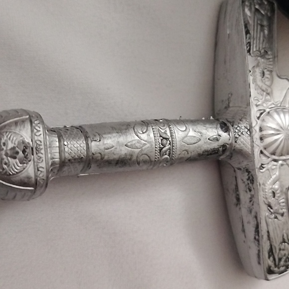 Gymboree Pirate Skull Vampire Cloak Cape Youth M/L (7-12) BONUS Toy Hook & Sword - Picture 14 of 16